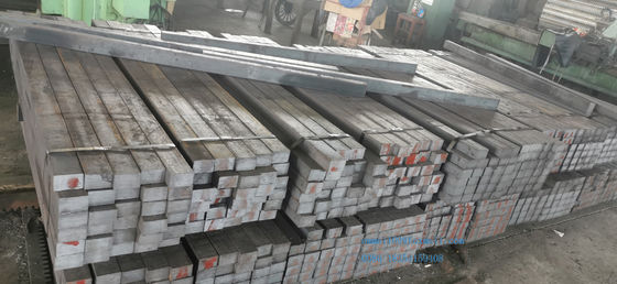 M8 Z60 Gigi Konstruksi Lift Bangunan Lift Mast Secrion Racks